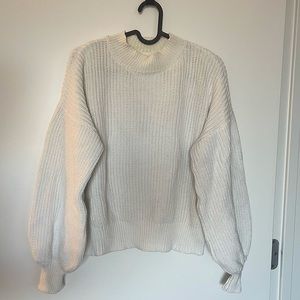 White Sweater- American Eagle - size small, high neck no tags